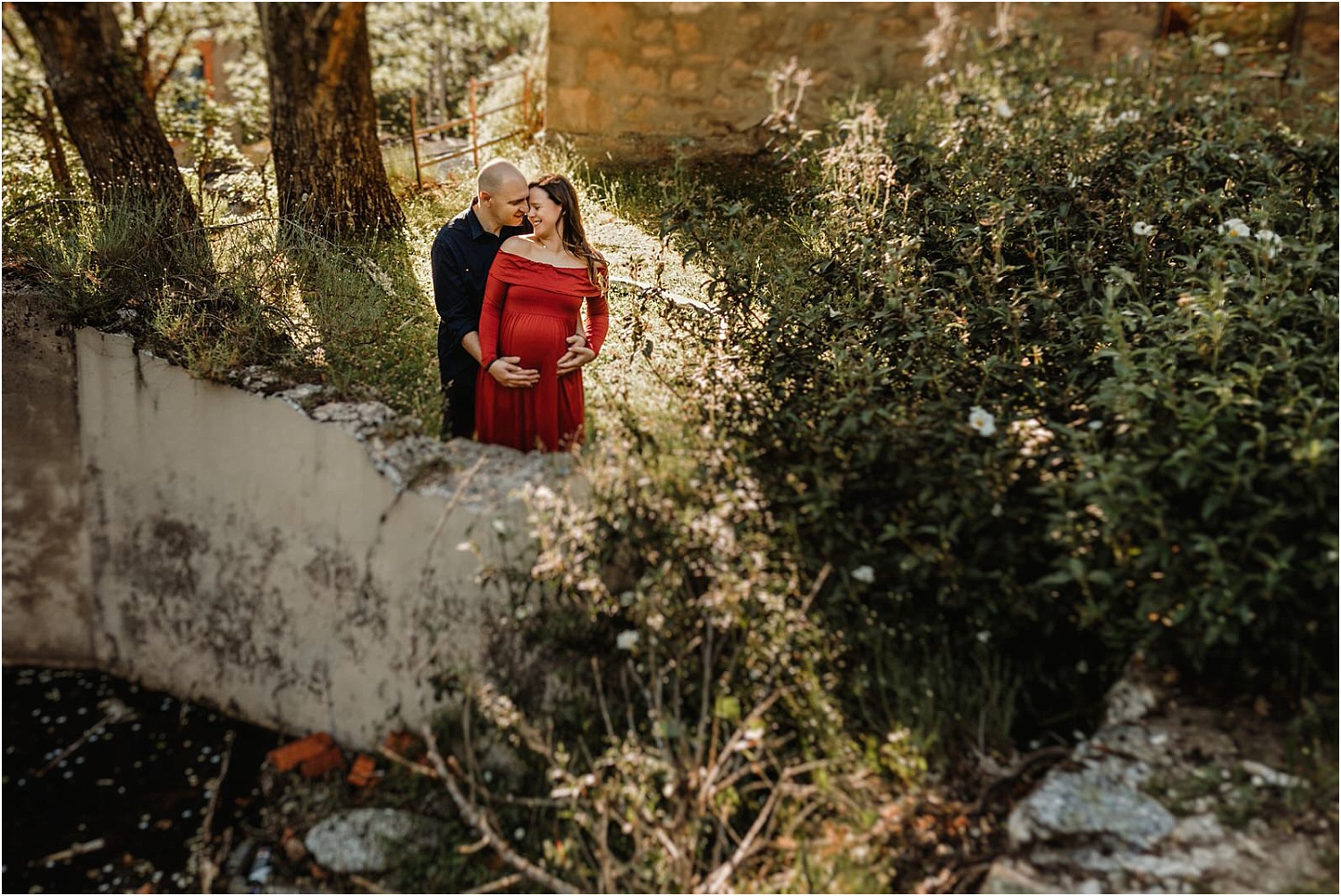 sesion de fotos de embarazada en el bosque